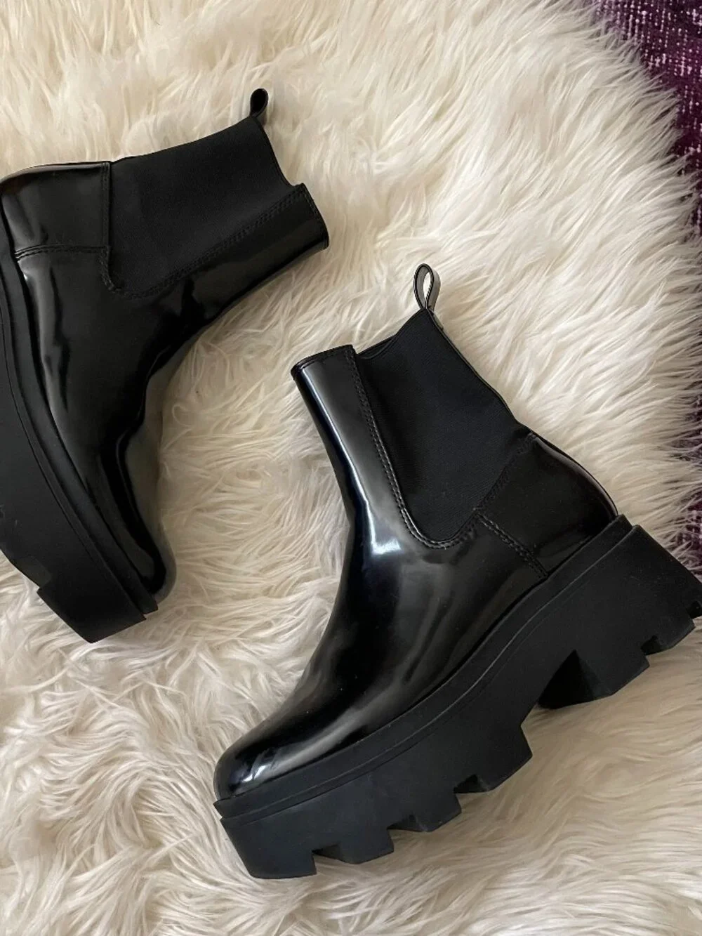 Open Edit Women’s Iris ediris Lug Sole Black Platform Chelsea Boots Size 7